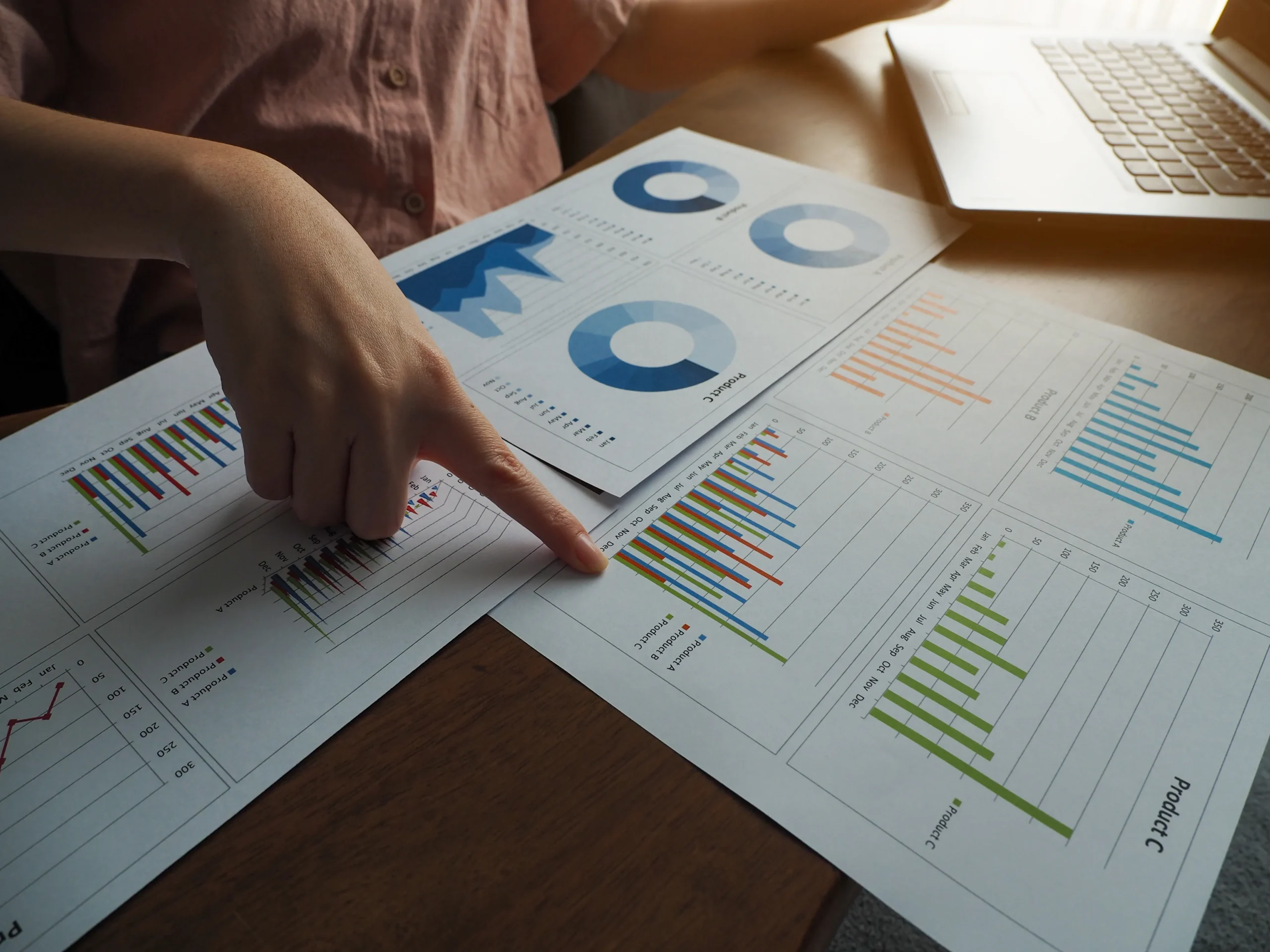 SEO-Agentur für Basel bei der Analyse von Website-Daten und Rankings